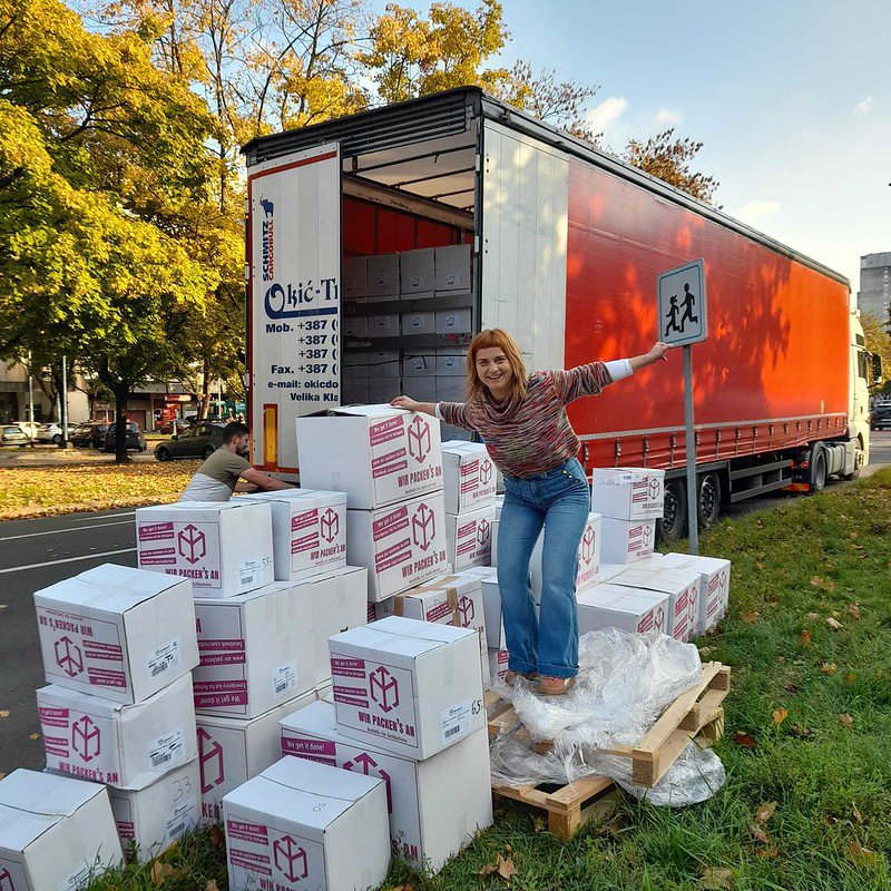 Lieferung von Hilfsgütern an der polnisch-ukrainischen Grenze