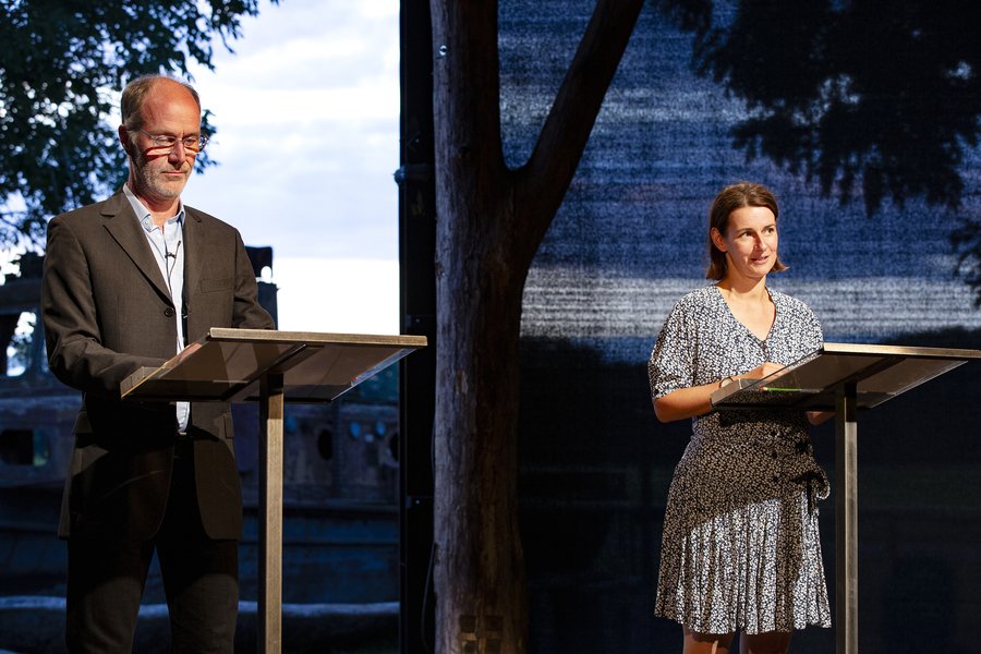 Holger Daemgen und Annett Renneberg in „Zwischen Welten“