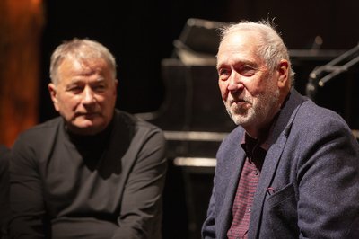 Bild zum Beitrag 'John Ironmonger zu Gast im Theater'