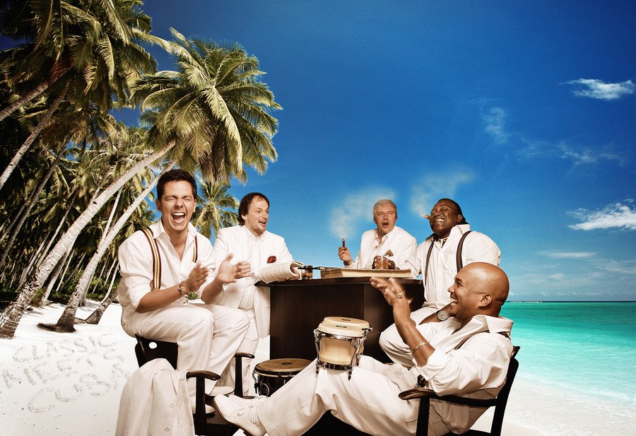 Das Ensemble Klazz Brothers & Cuba Percussions