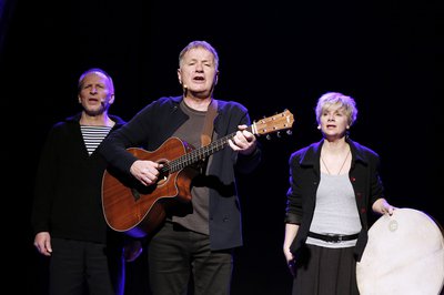 Bild zum Beitrag 'Wal-Premiere verschoben'