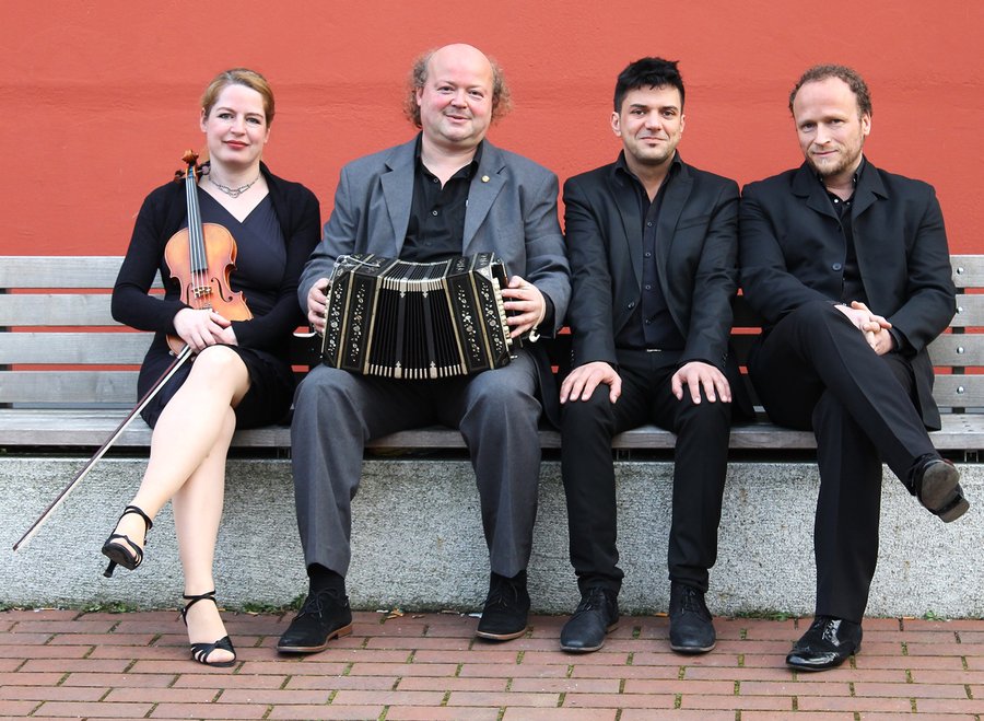 Juliane Rahloff,  Jürgen Karthe, Fabian Klentzke, und Robert Brenner vom Cuarteto Bando