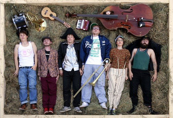 Titelbild SkaZka Orchestra